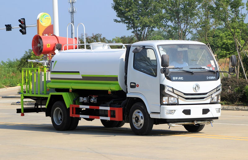 東風(fēng)國六5噸噴霧車